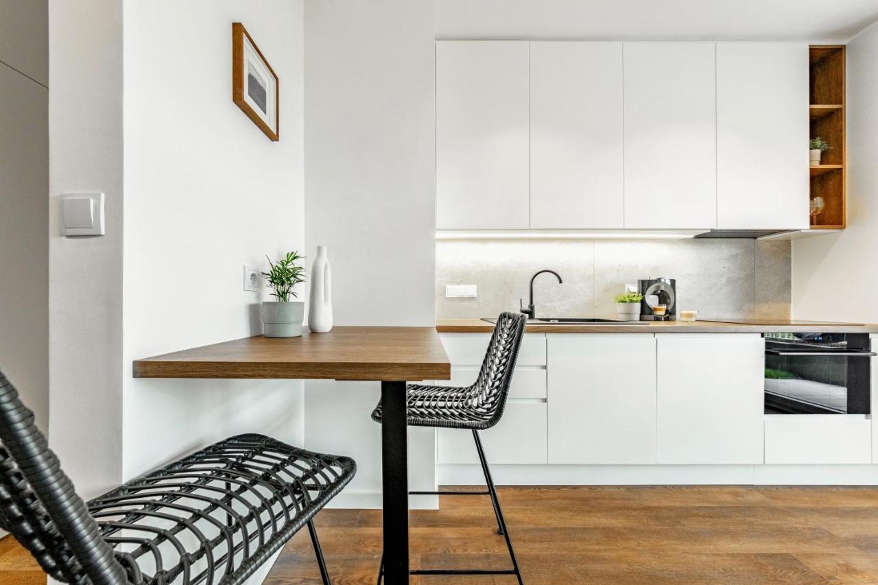 Mieszkanie Z Mini Ogrodkiem Hamak Brazylijski Warsaw Exterior photo